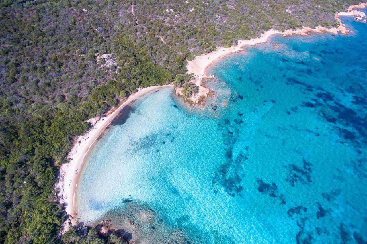 Sardinia Family Villas - Cannigione Beach Apartments ภายนอก รูปภาพ
