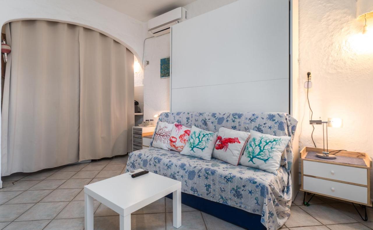 Sardinia Family Villas - Cannigione Beach Apartments ภายนอก รูปภาพ