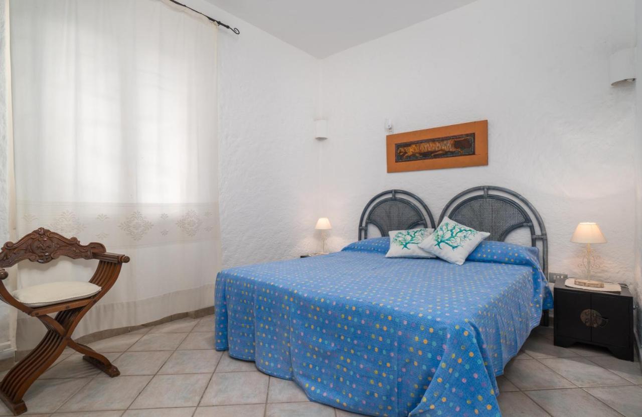 Sardinia Family Villas - Cannigione Beach Apartments ภายนอก รูปภาพ