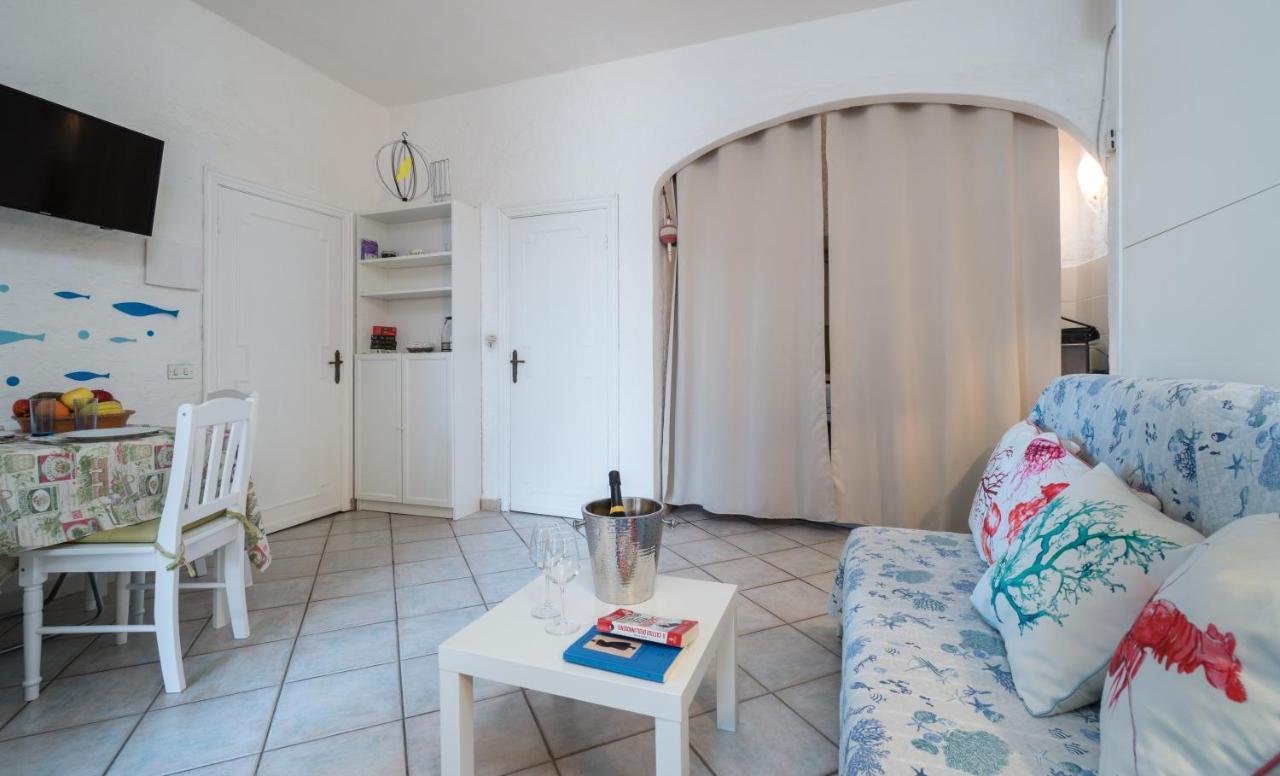Sardinia Family Villas - Cannigione Beach Apartments ภายนอก รูปภาพ