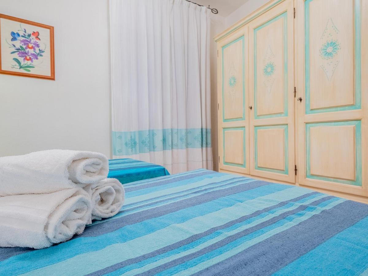 Sardinia Family Villas - Cannigione Beach Apartments ภายนอก รูปภาพ