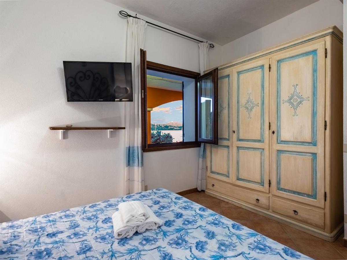 Sardinia Family Villas - Cannigione Beach Apartments ภายนอก รูปภาพ