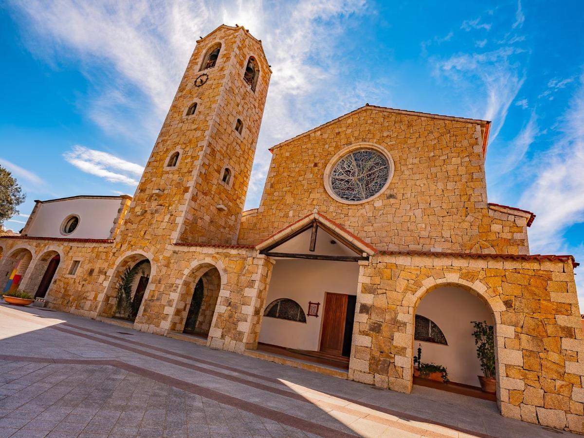 Sardinia Family Villas - Cannigione Beach Apartments ภายนอก รูปภาพ